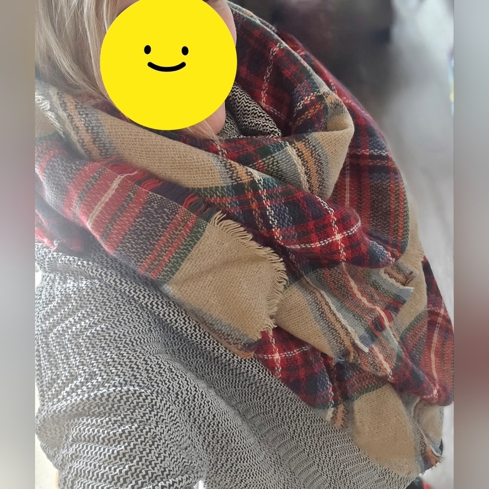 ModCloth Tartan Plaid Blanket Scarf Wrap Red Green Tan Fringe Oversized